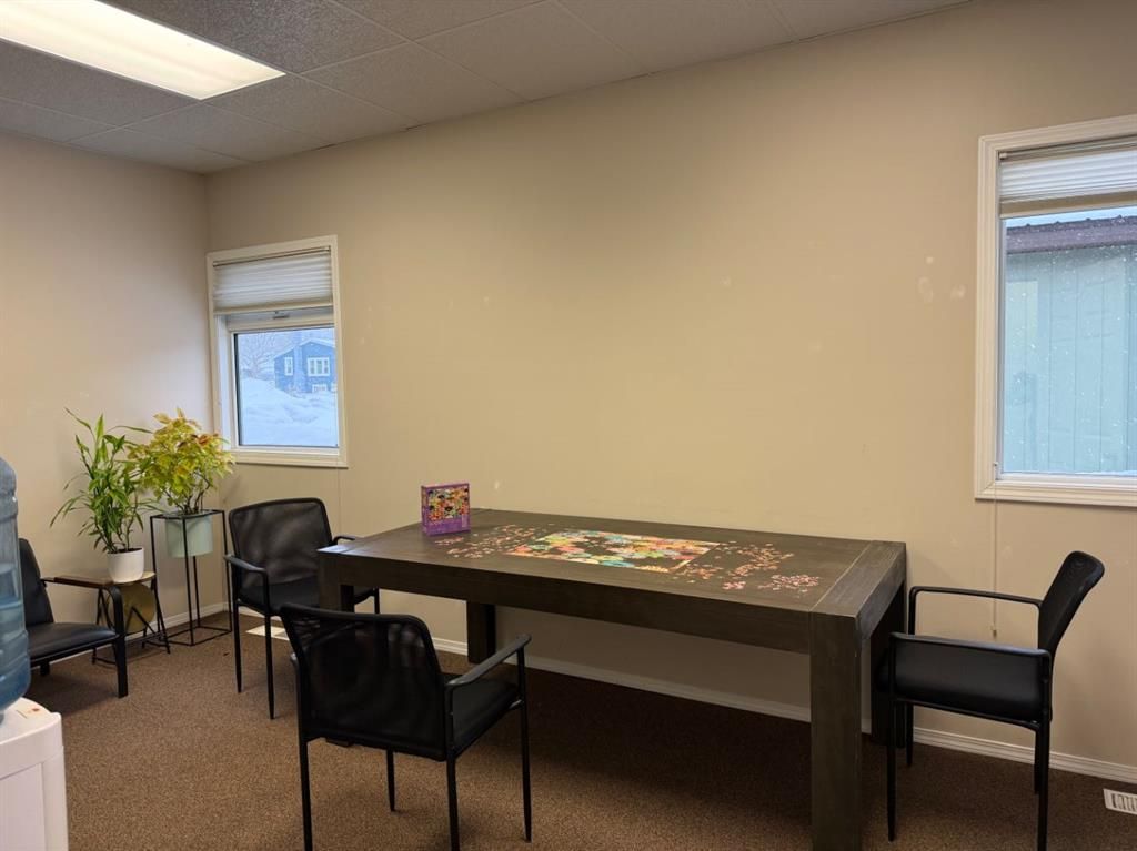 906 2 Avenue  - Photo 9