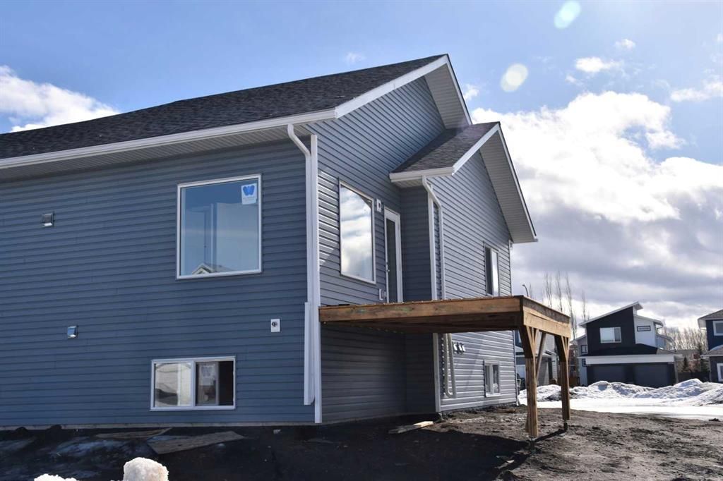 8210 87 Street  - Photo 4