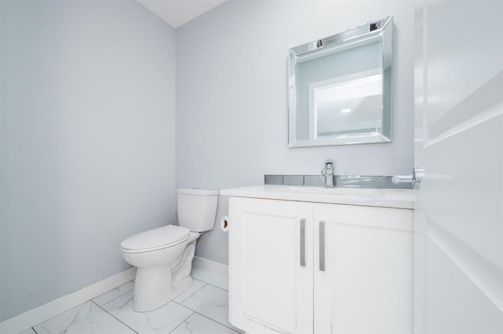 8010 91 Street  - Photo 10