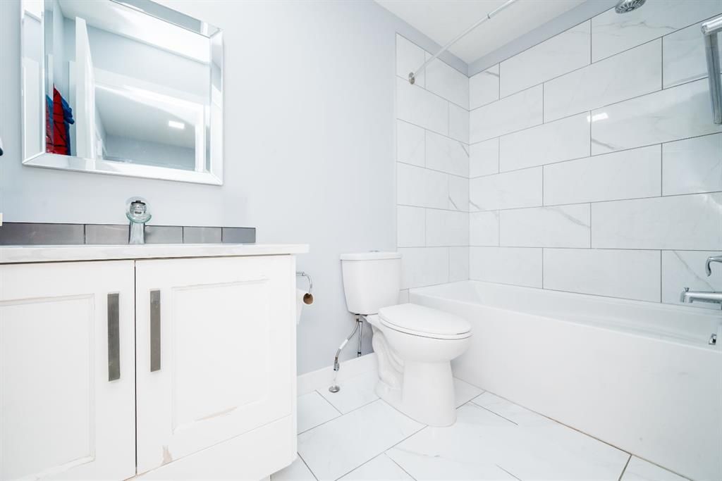 8010 91 Street  - Photo 13