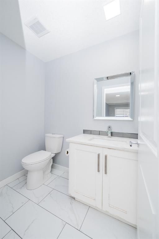 8010 91 Street  - Photo 9