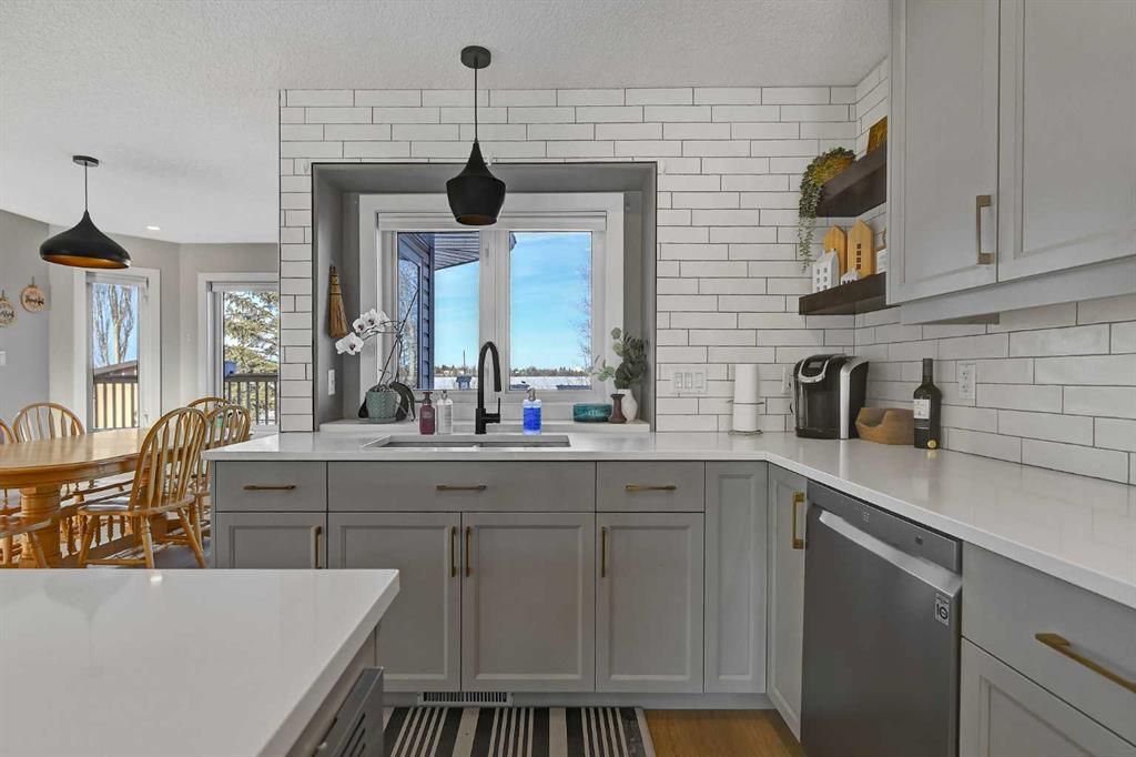 12014 Cygnet Boulevard  - Photo 3