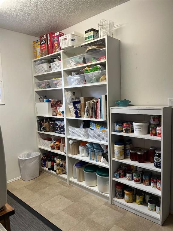 9826 75 Avenue  - Photo 16