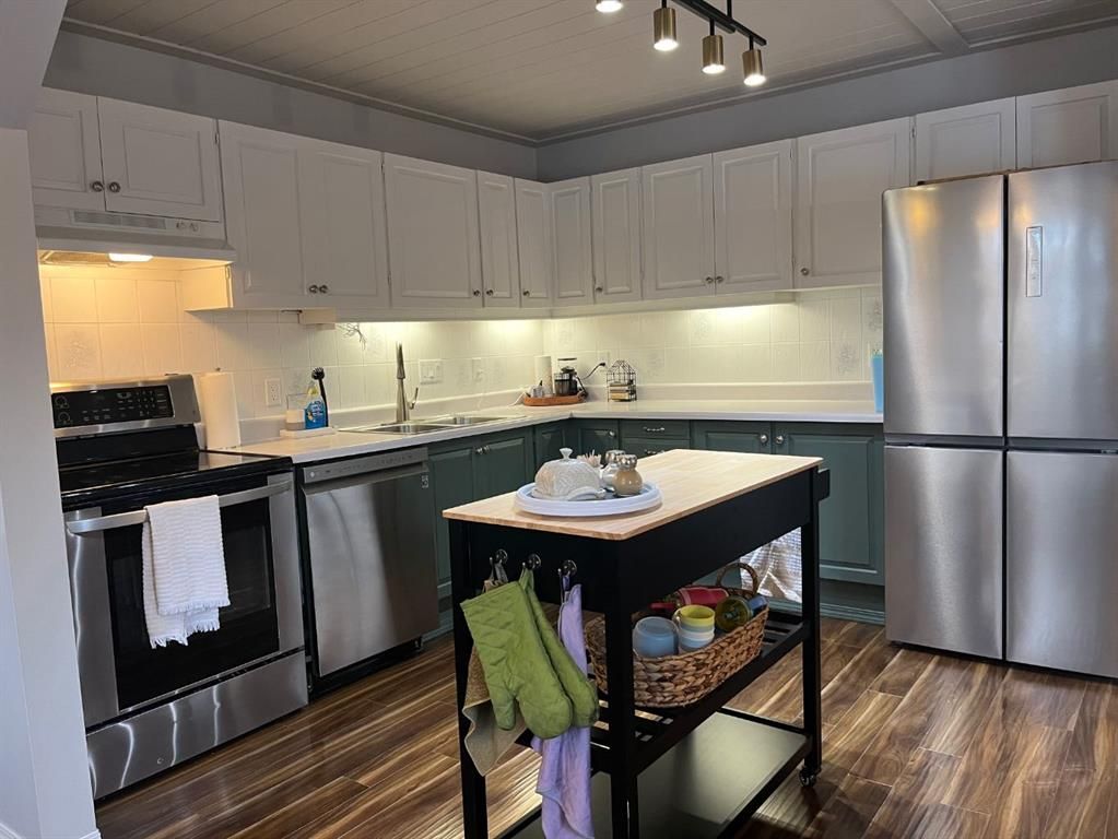 9826 75 Avenue  - Photo 6