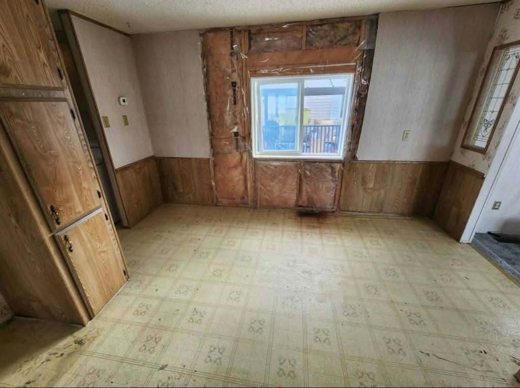 10615 88 Street  - Photo 5