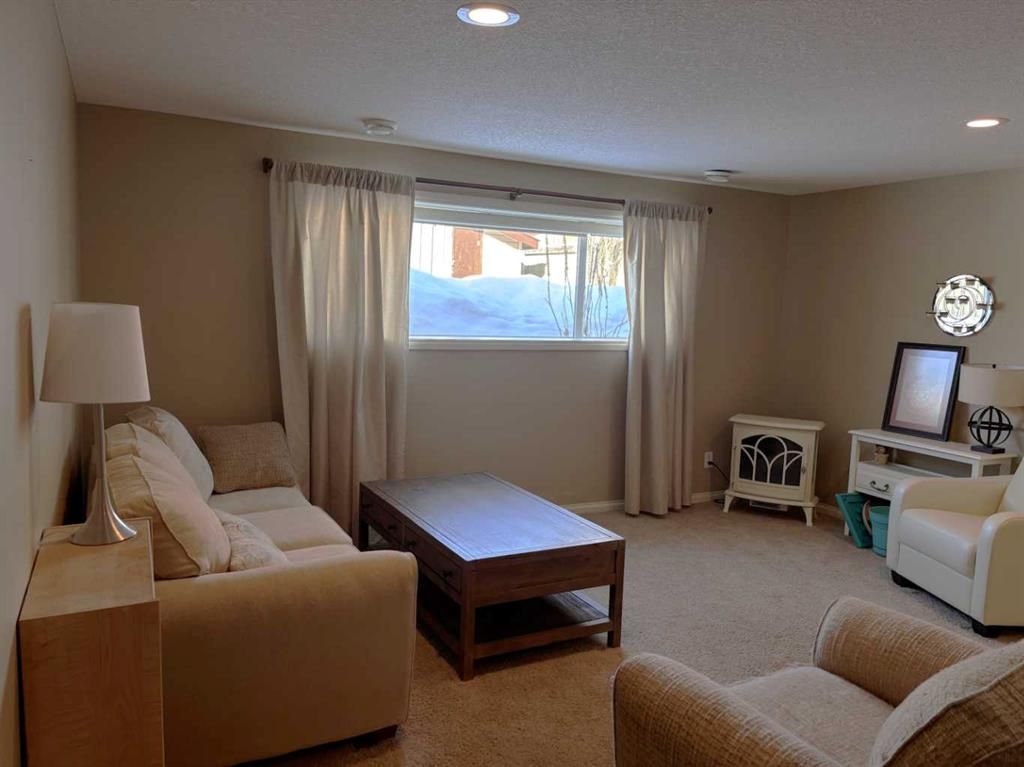 8622 102B Avenue  - Photo 17