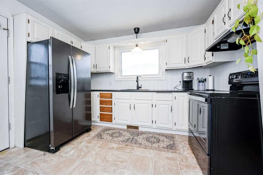 9405 71 Avenue  - Photo 7