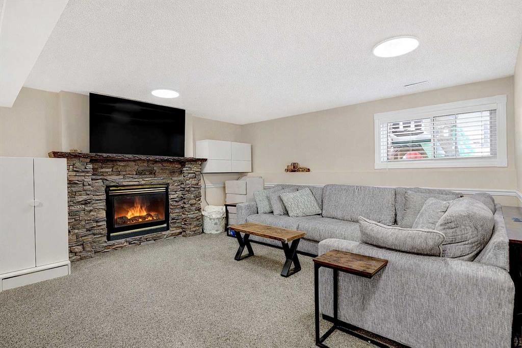 7818 Mission Heights Drive  - Photo 13