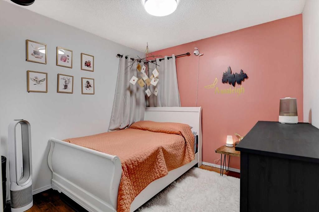 7818 Mission Heights Drive  - Photo 25