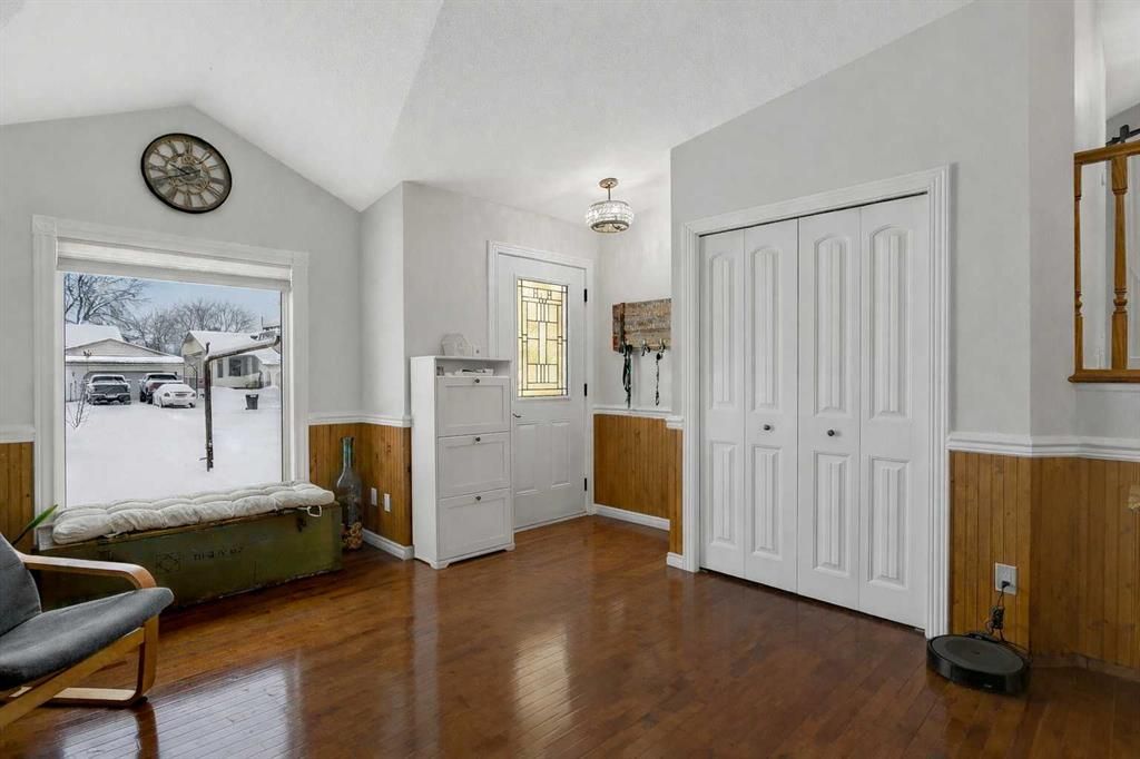 7818 Mission Heights Drive  - Photo 4