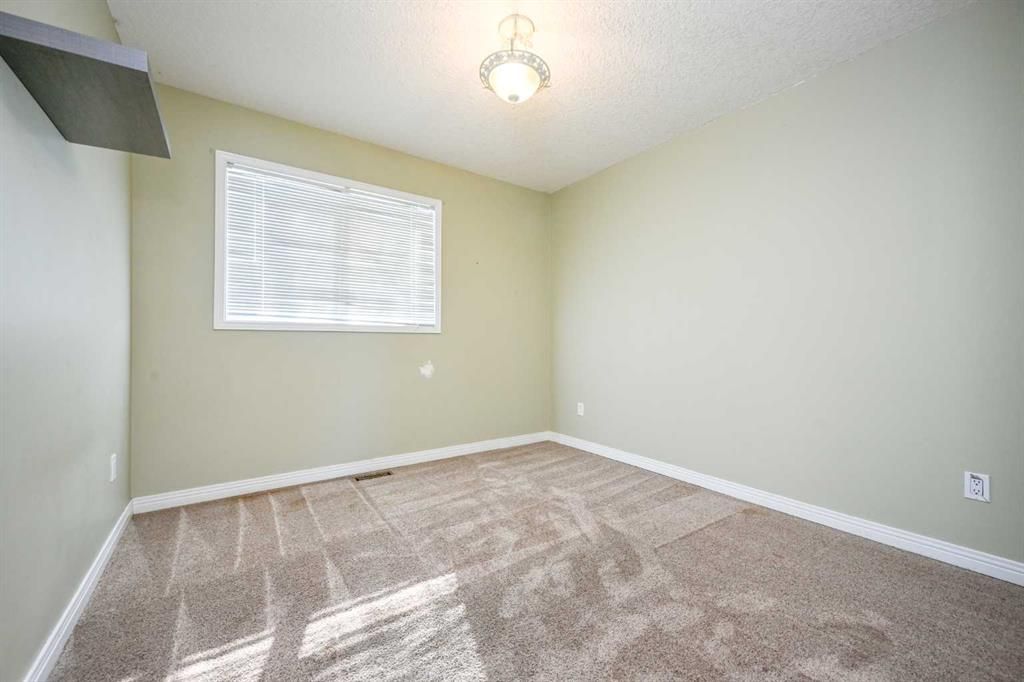 8909 102 Avenue  - Photo 22