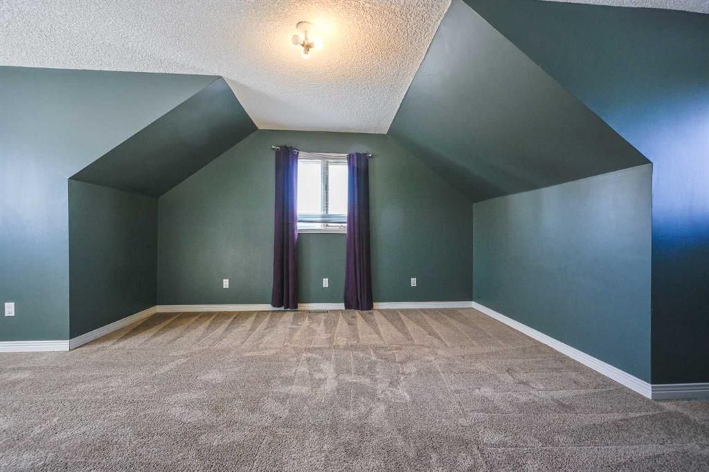 8909 102 Avenue  - Photo 23