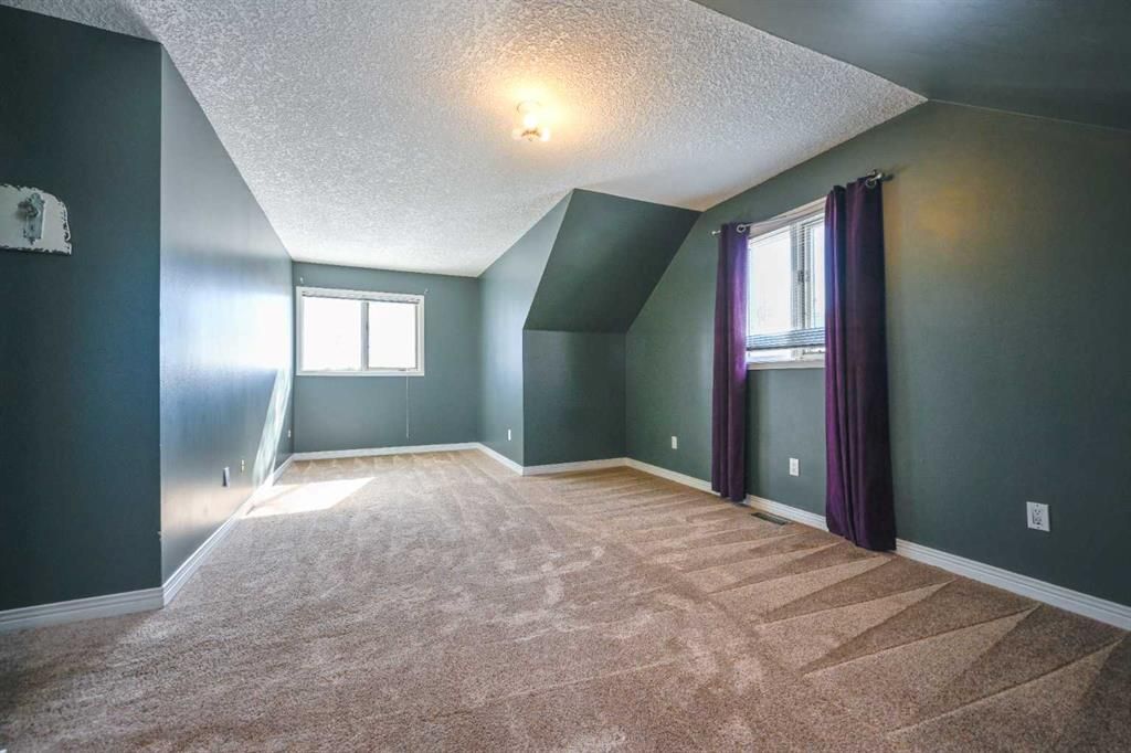 8909 102 Avenue  - Photo 24