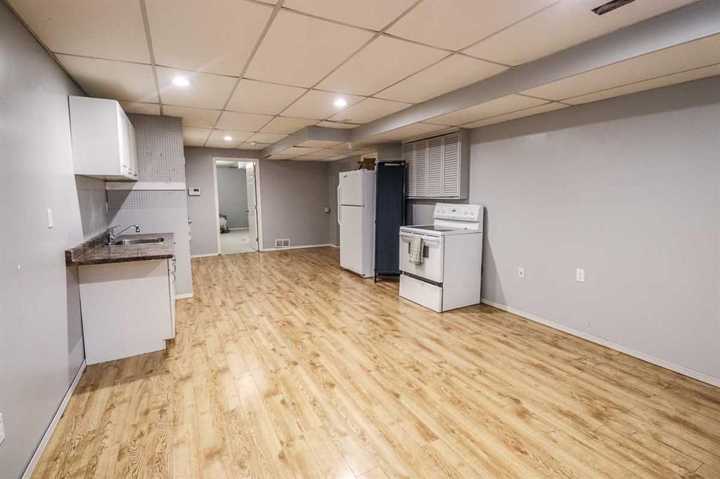 8909 102 Avenue  - Photo 29