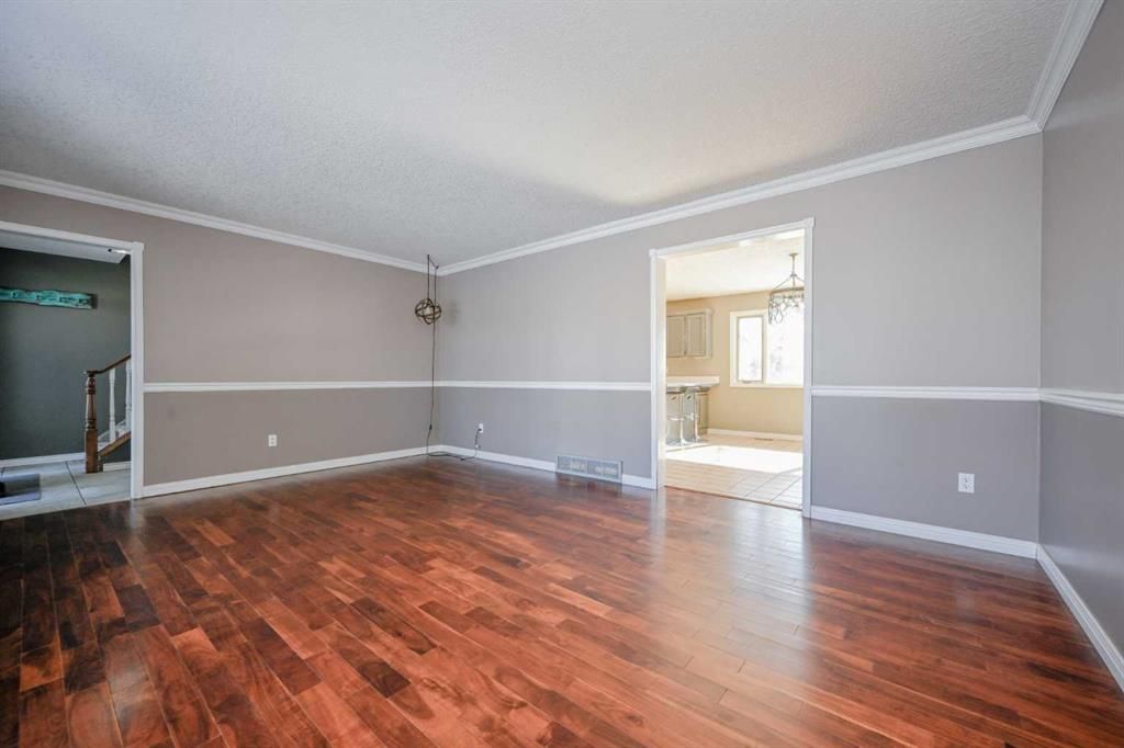 8909 102 Avenue  - Photo 7