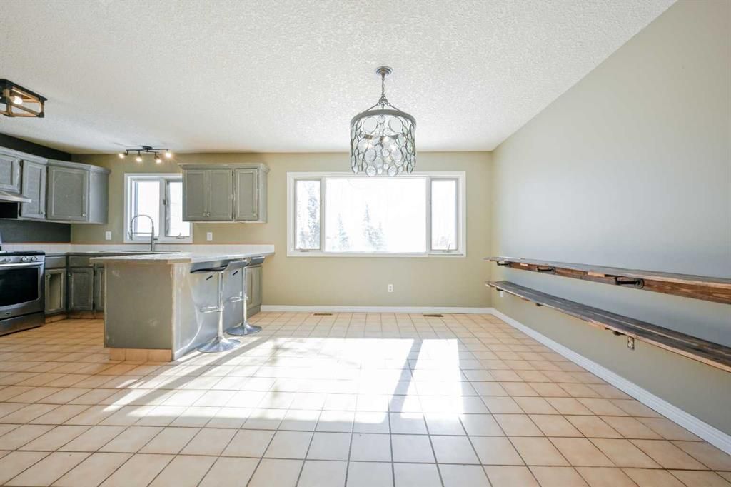 8909 102 Avenue  - Photo 8