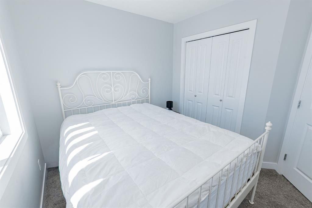 9511D 112 Avenue  - Photo 16