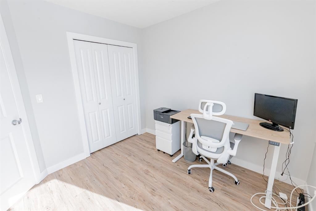 9511D 112 Avenue  - Photo 17