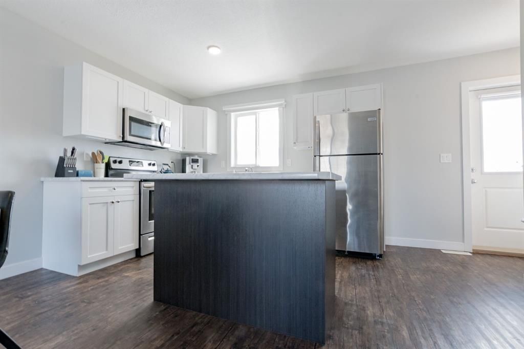 9511D 112 Avenue  - Photo 7