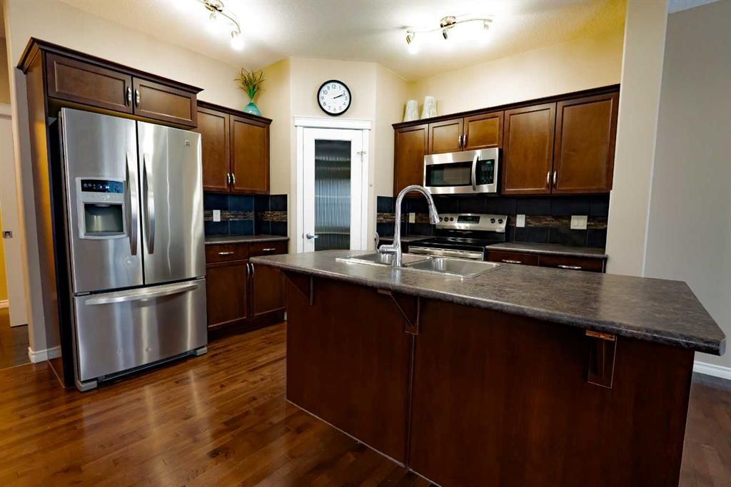 10210 85A Street  - Photo 6