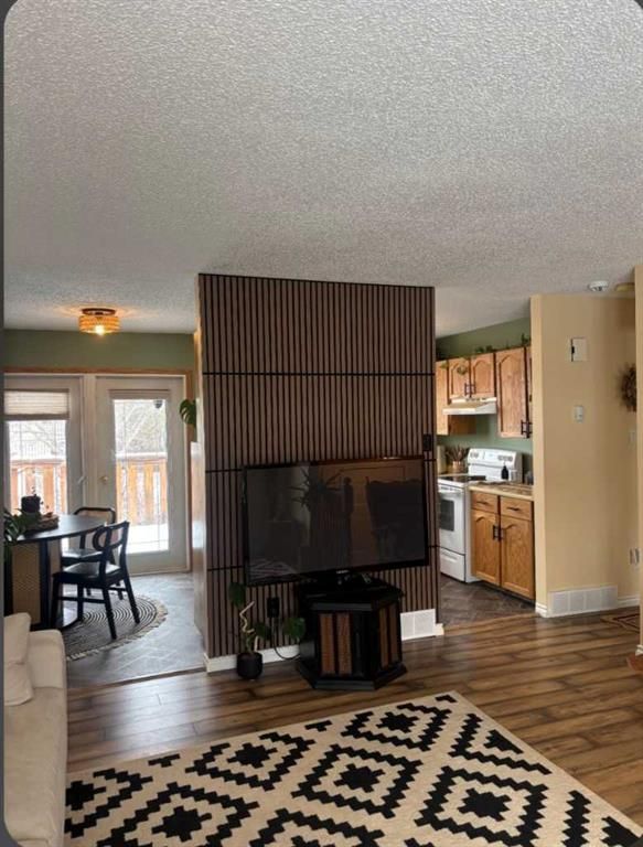 9414 81 Avenue  - Photo 9