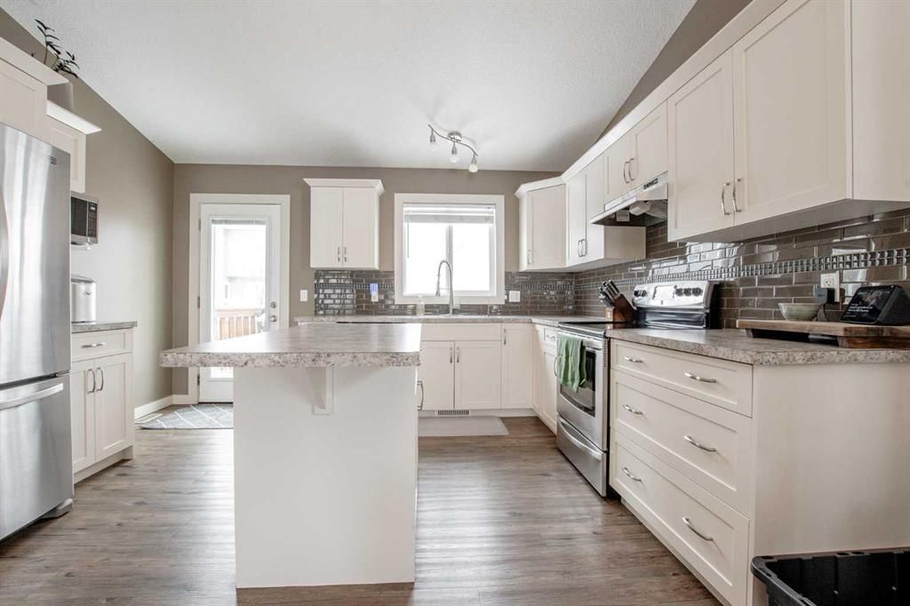 12109 103B Street  - Photo 7