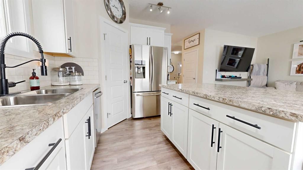 10141 84A Street  - Photo 11