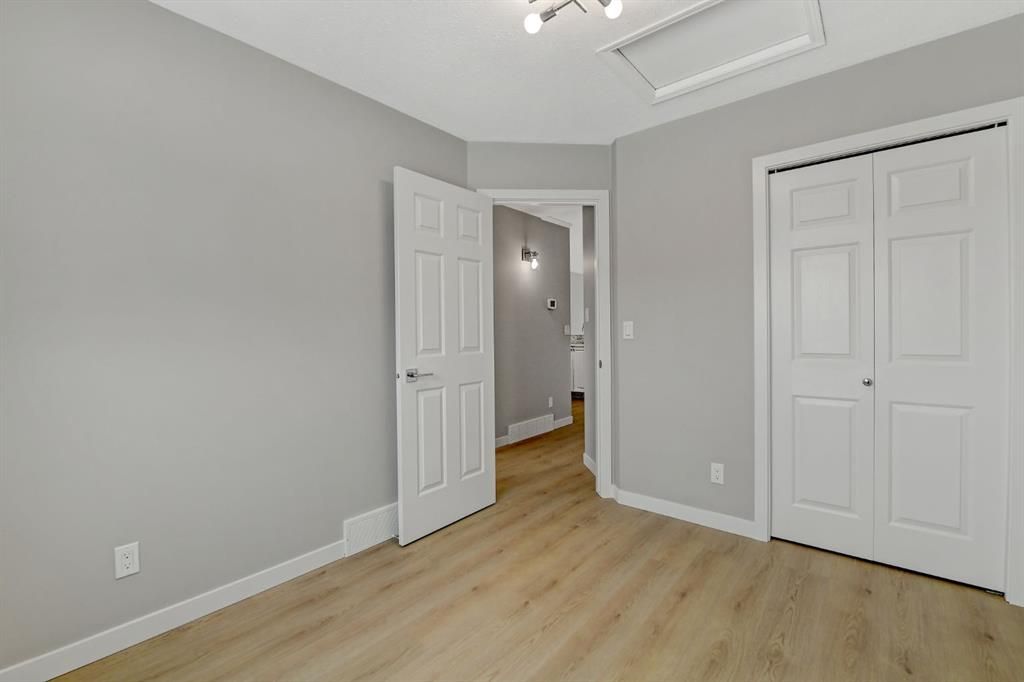 6222 90A Street  - Photo 15