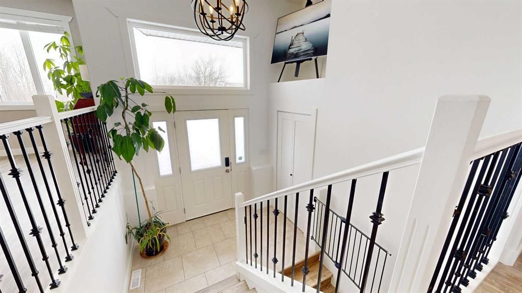 711045 Range Road 53   - Photo 5