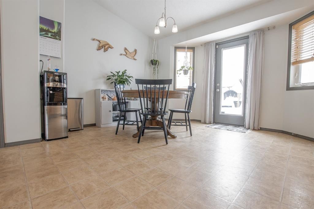 8725 65 Avenue  - Photo 8