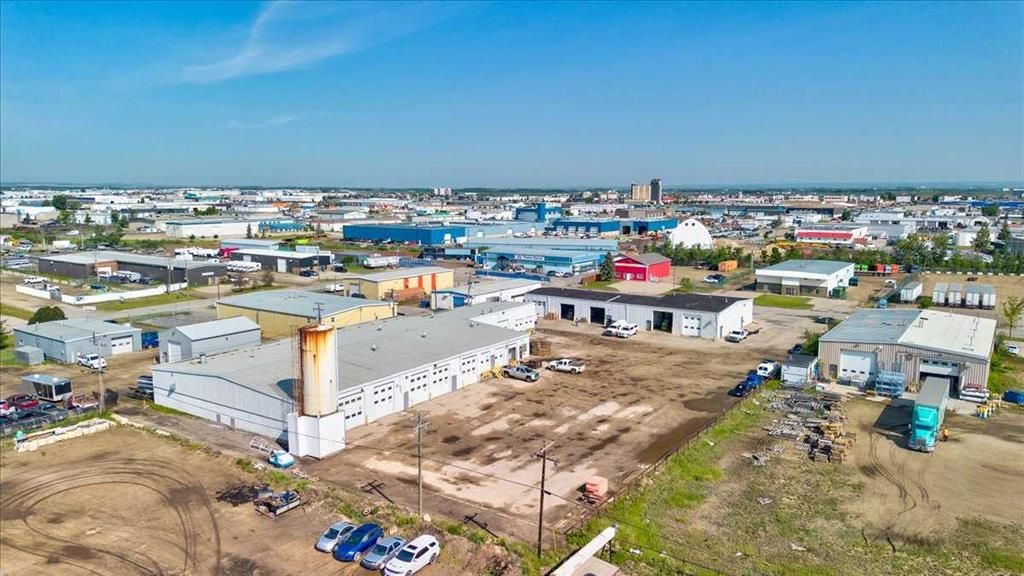 11037/43 92 Avenue  - Photo 5