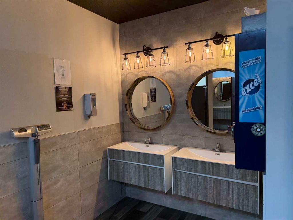 9502 117 Street  - Photo 7