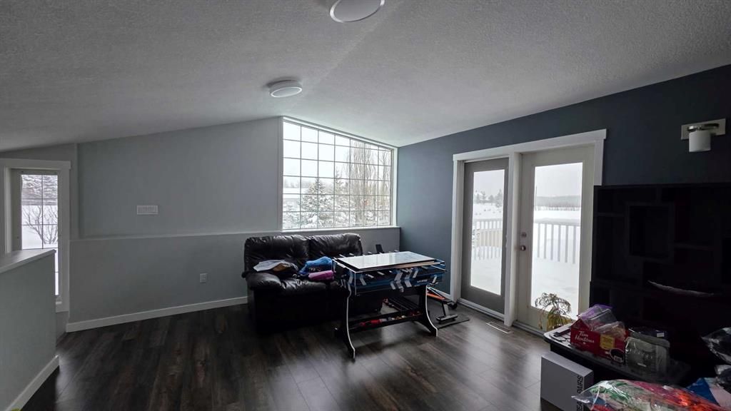 11-705007 range road 64   - Photo 10