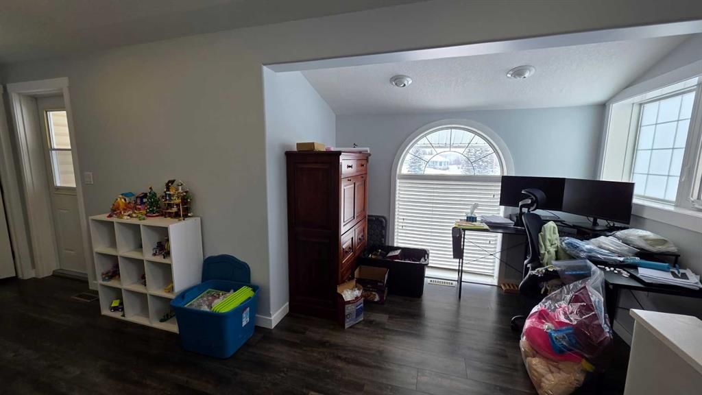 11-705007 range road 64   - Photo 3