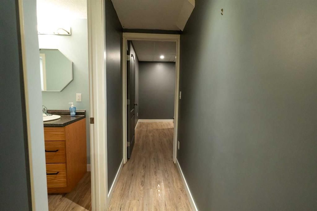 10341 70 Avenue  - Photo 19