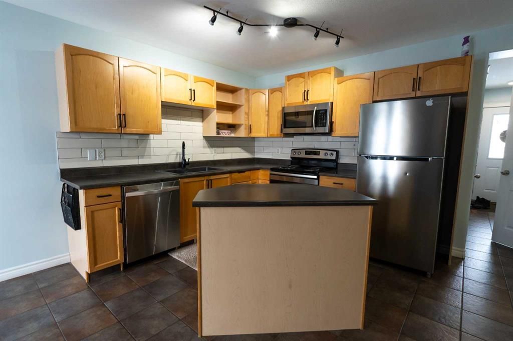 10341 70 Avenue  - Photo 5