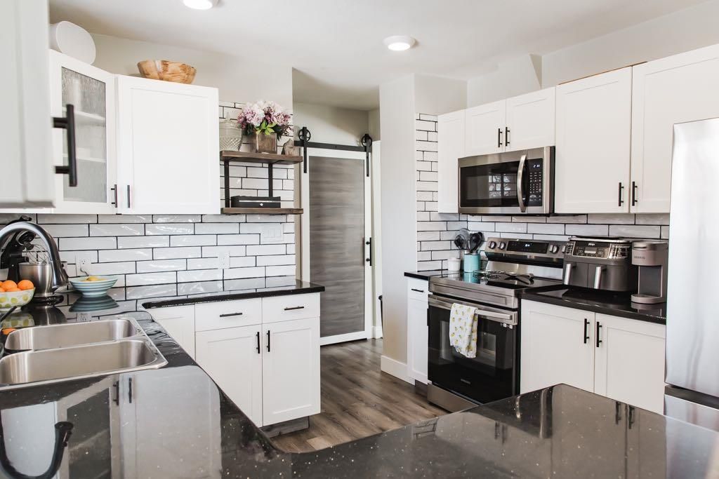 10124 110 Avenue  - Photo 15