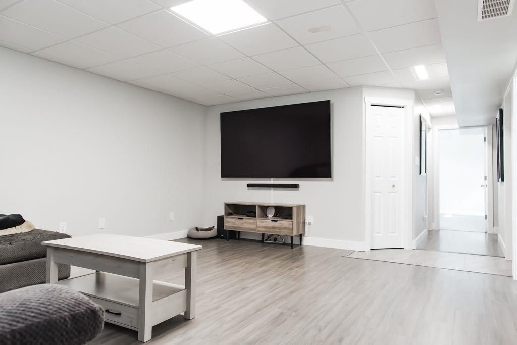 10124 110 Avenue  - Photo 37