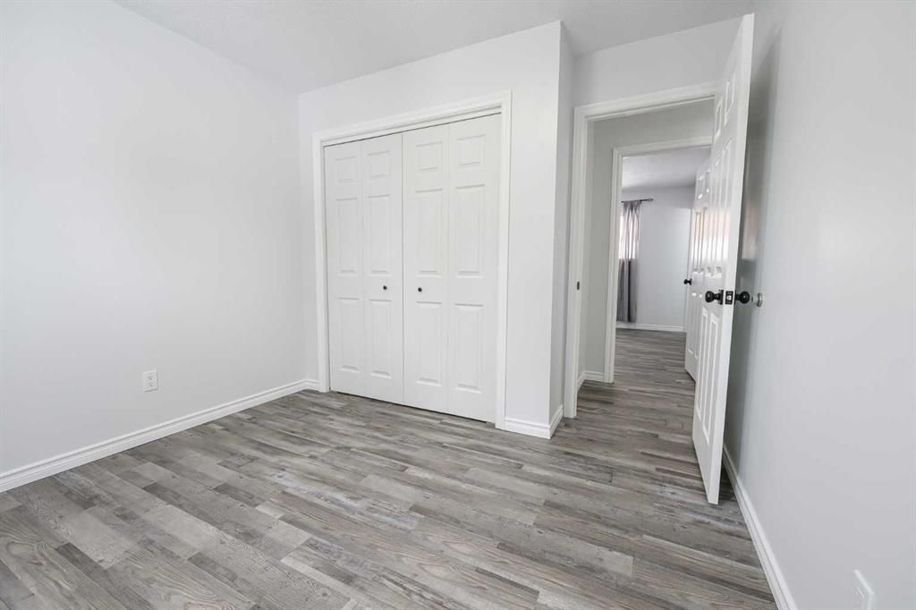 11421 96B Street  - Photo 16