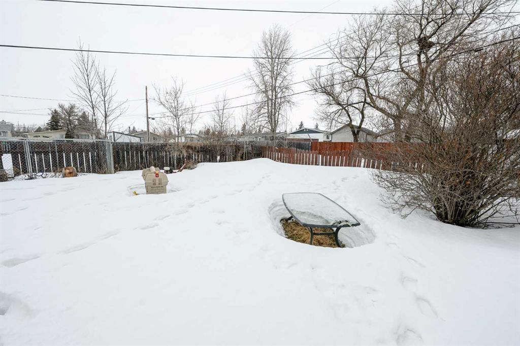 11421 96B Street  - Photo 36