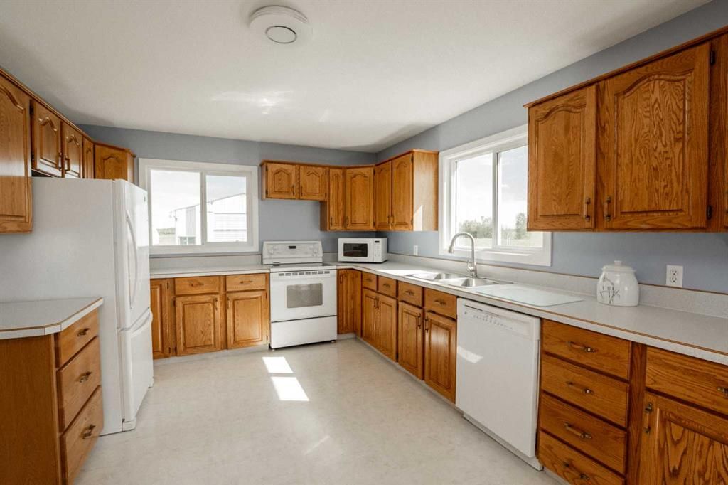 795008 Range Road 44   - Photo 12