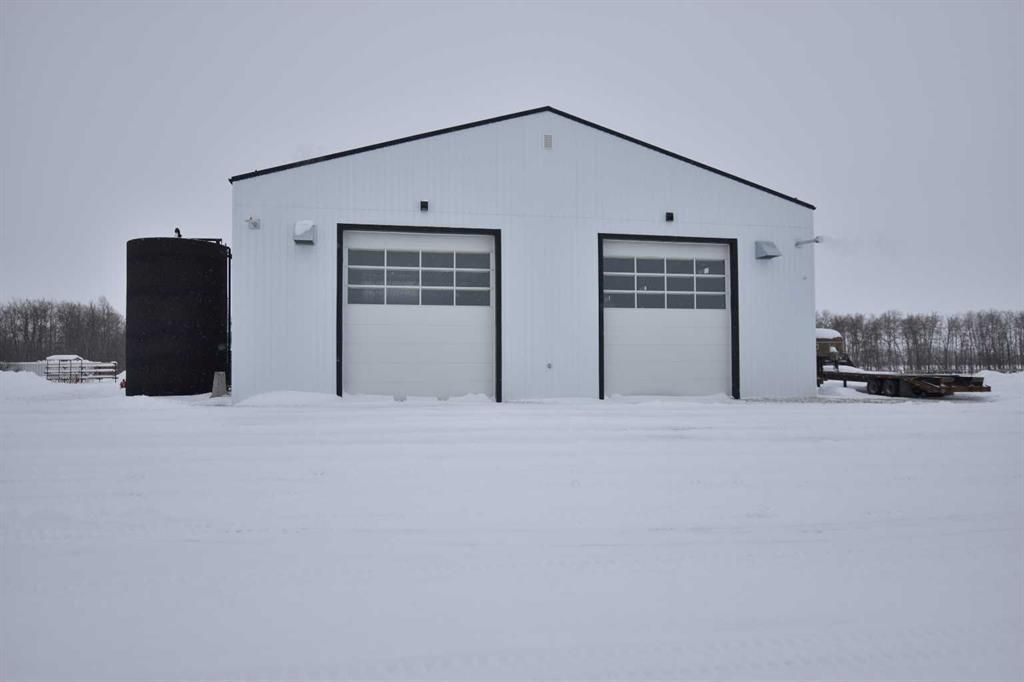 713024 83 Range  - Photo 3