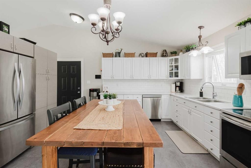 46, 711007 63 Range  - Photo 20