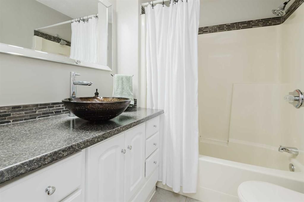 46, 711007 63 Range  - Photo 23