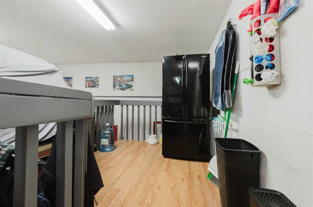 46, 711007 63 Range  - Photo 46