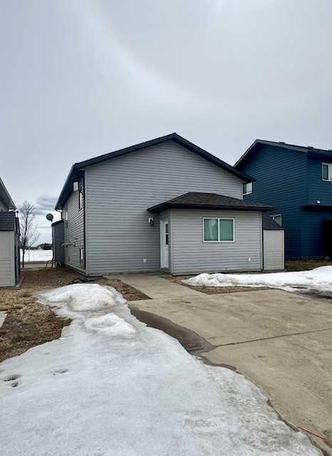 7502 114 Street  - Photo 3