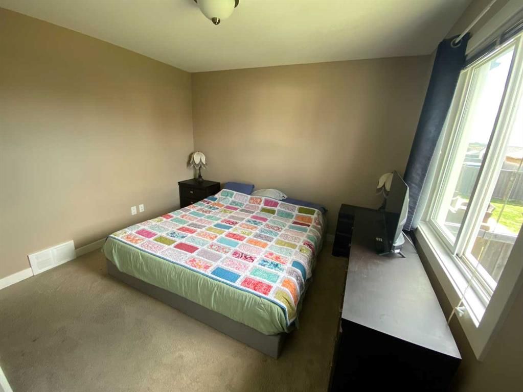 9520 92 Street  - Photo 12