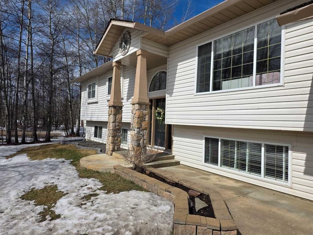 8416 58 Avenue  - Photo 3