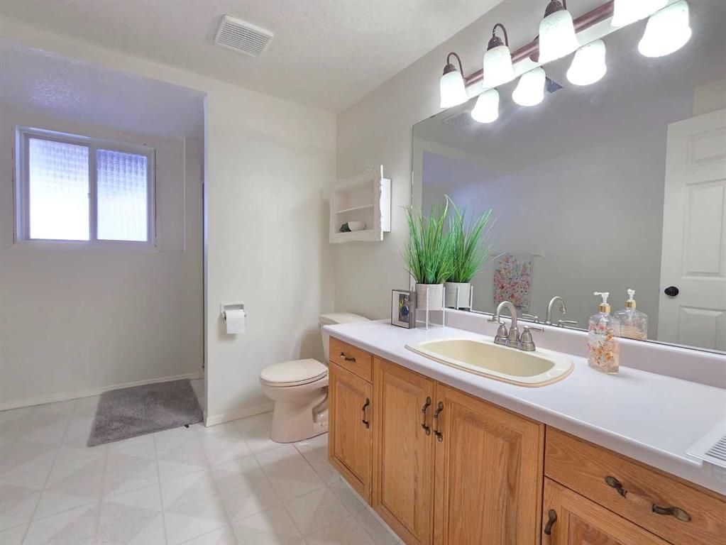 8416 58 Avenue  - Photo 40