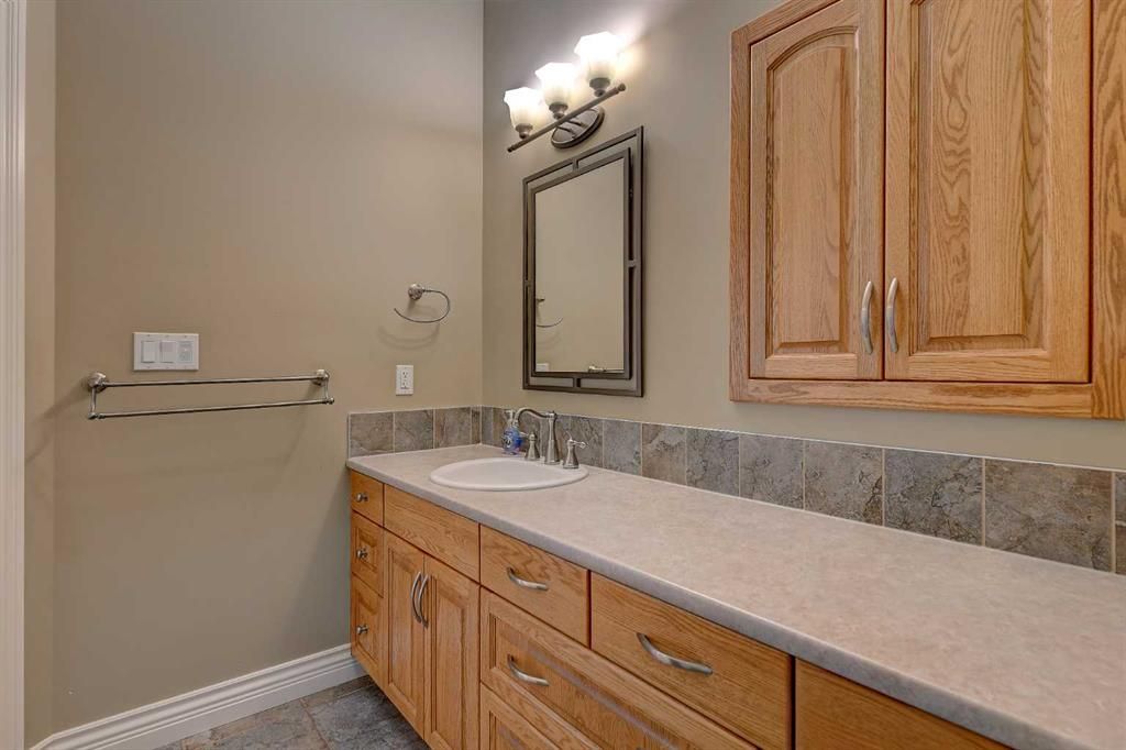 1716 60017 TWP RD 704A   - Photo 25